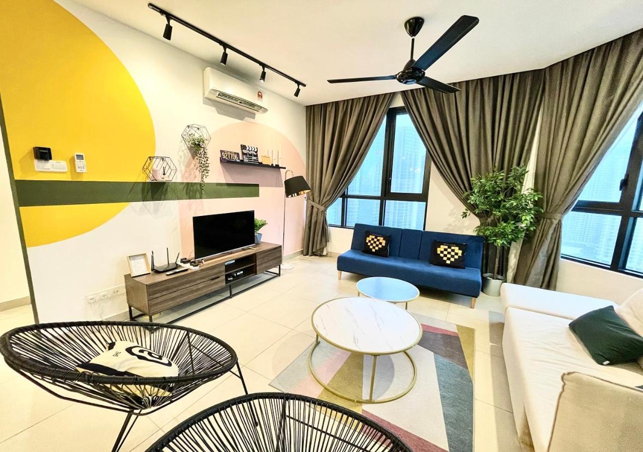 Kl Gateway Premium Residences By Moka Kuala Lumpur Exterior photo